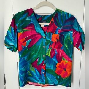 Vintage Women’s 1980s/1990s Tropical Button-Up Shirt size 4 Petite